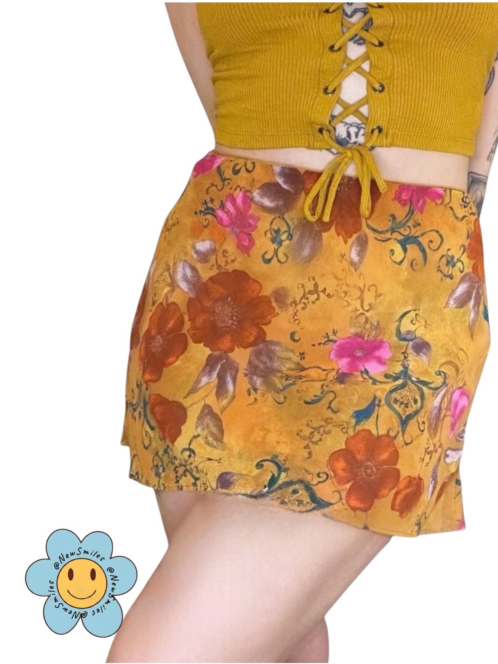 wild fable ~Mini Skirt ~Fuchsia & Rust Blooms ~Mustard Background ~Elastic Waist
